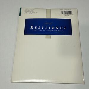 Hanes Resilience Pantyhose Control Top Enhanced Toe Pearl Size AB